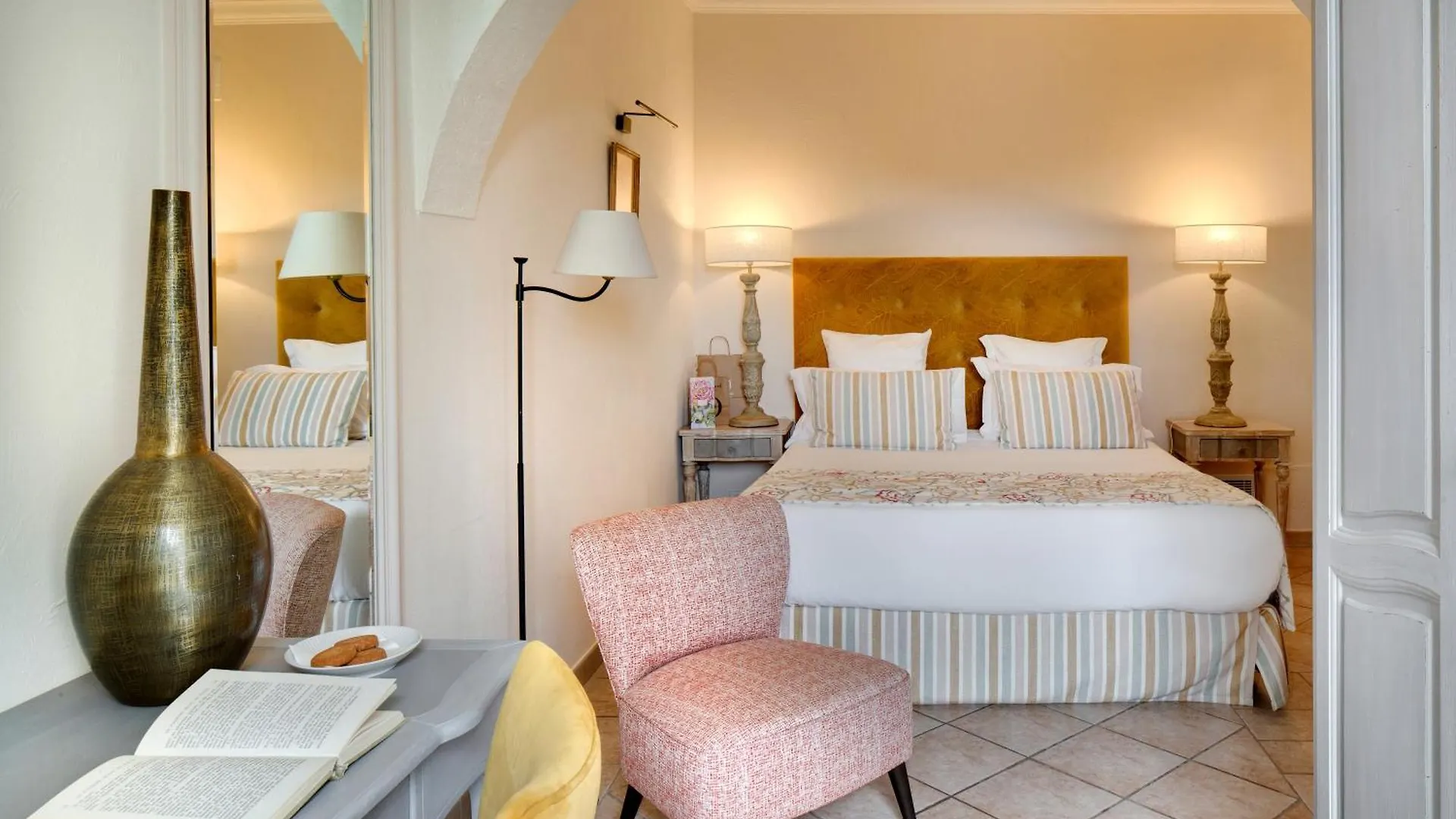 Hotel La Grande Bastide Saint-Paul-de-Vence 4*,  France