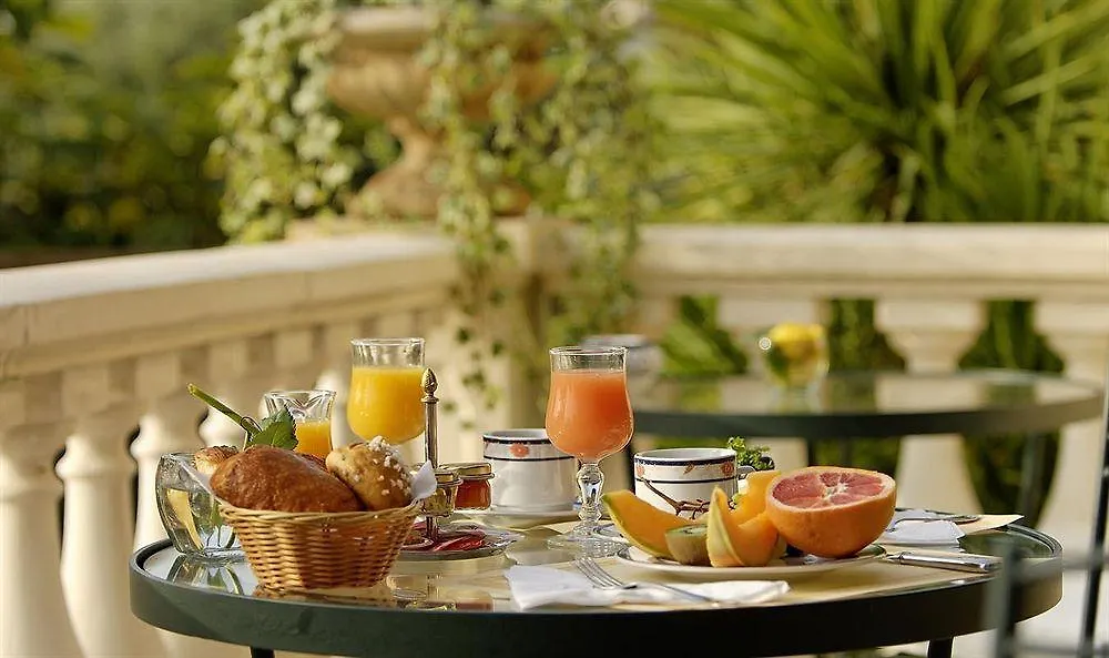 Hotel La Grande Bastide Saint-Paul-de-Vence 4*,